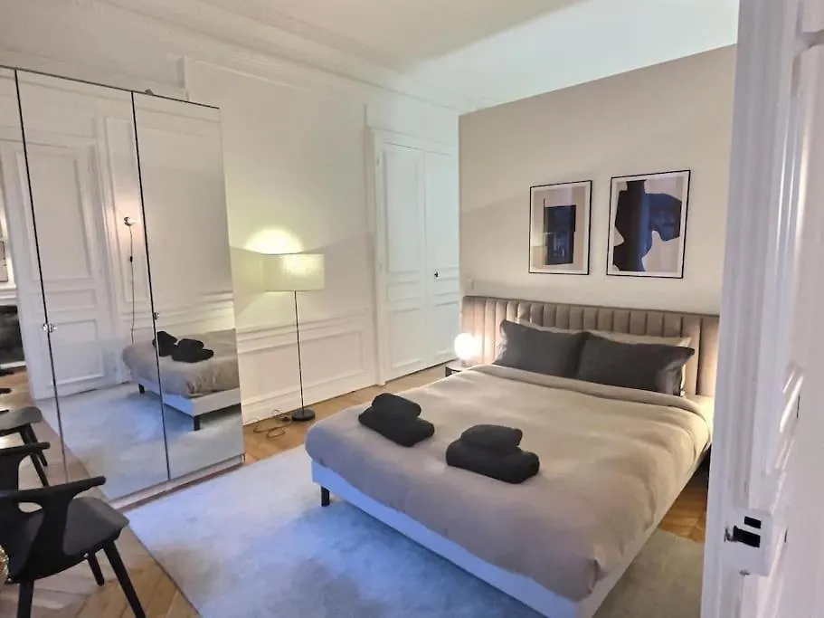 Superbe T2 Cosy A 5 Min Du Louvres Apartment Paris France